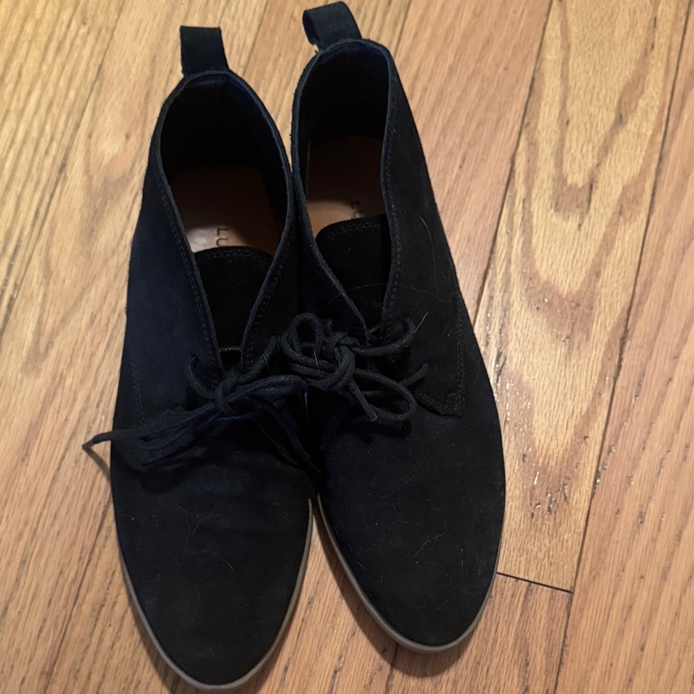 Black Shoes - Picture 12 of 12